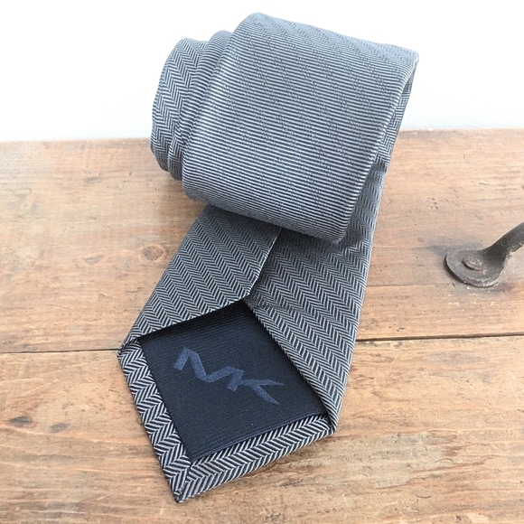 Michael Kors Black and Gray Tie - Picture 4 of 5